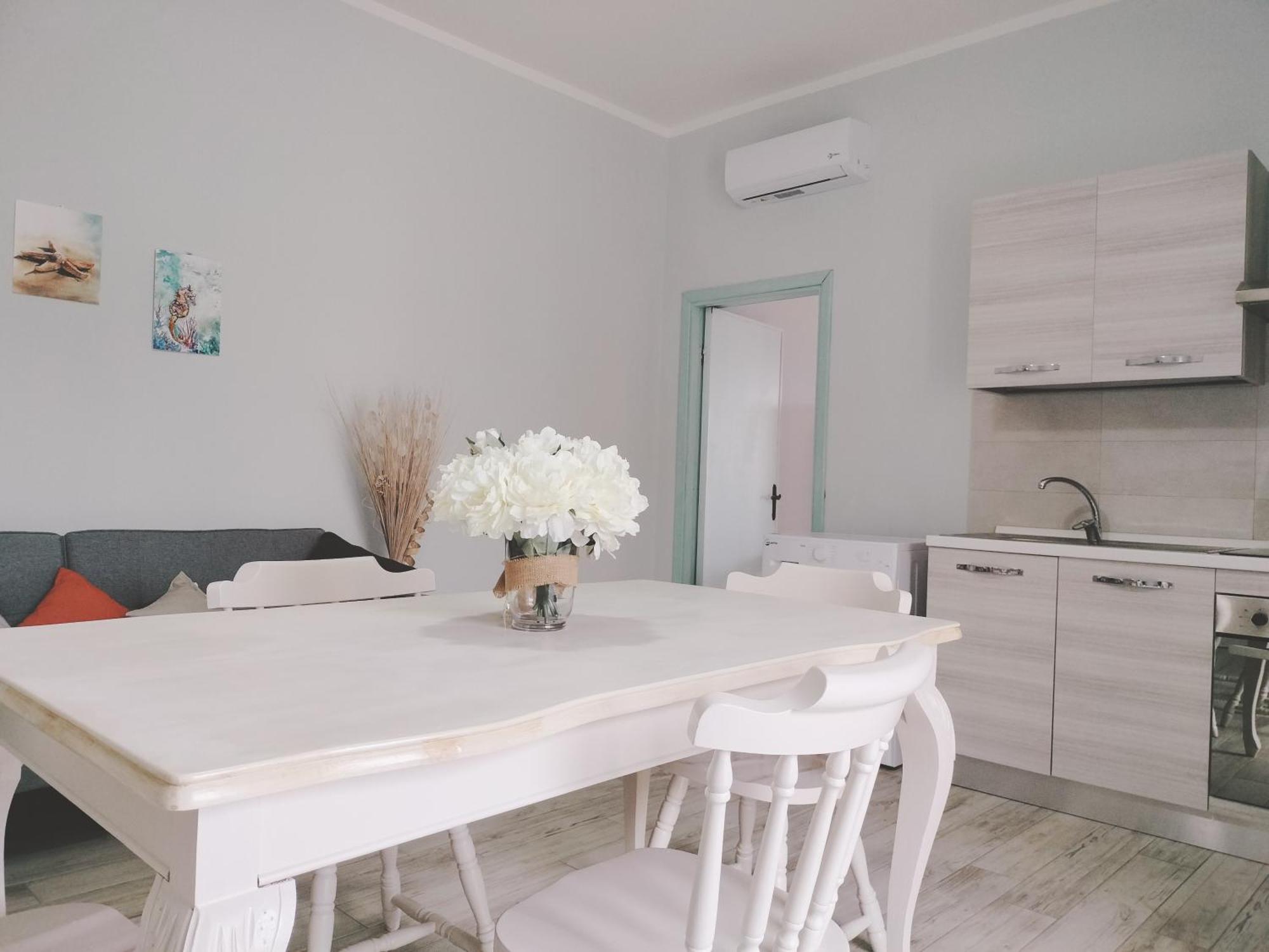 Domo Deledda Apartman Posada Kültér fotó